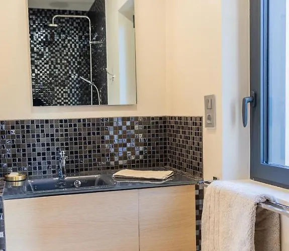 Domaine 669, Contemporaine Et De Prestige Villa *