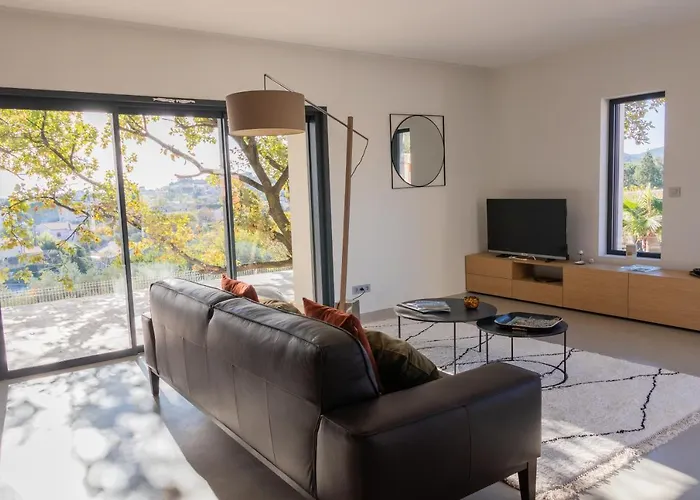 Domaine 669, Contemporaine Et De Prestige Villa