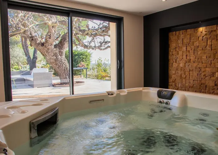 Domaine 669, Contemporaine Et De Prestige Villa Alès
