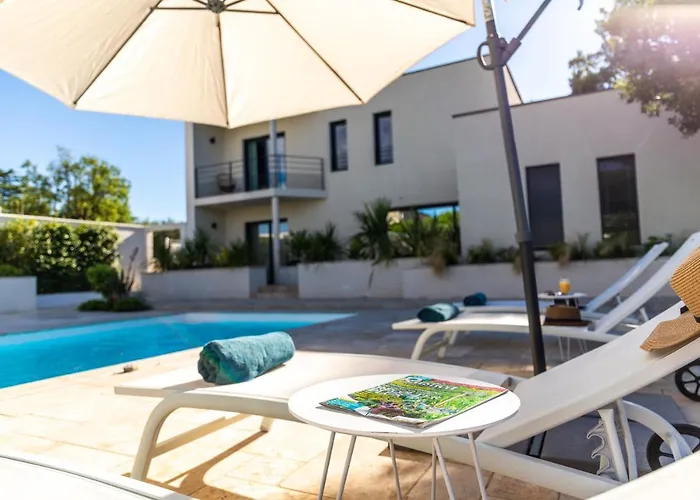 Domaine 669, Contemporaine Et De Prestige Villa