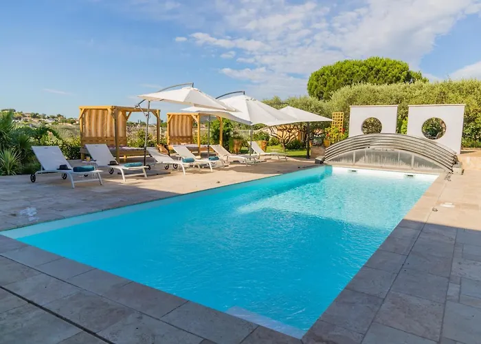 Domaine 669, Contemporaine Et De Prestige Villa *